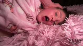 HOT STEP DAUGHTER SEDUCES AND FUCKS HER DADDY